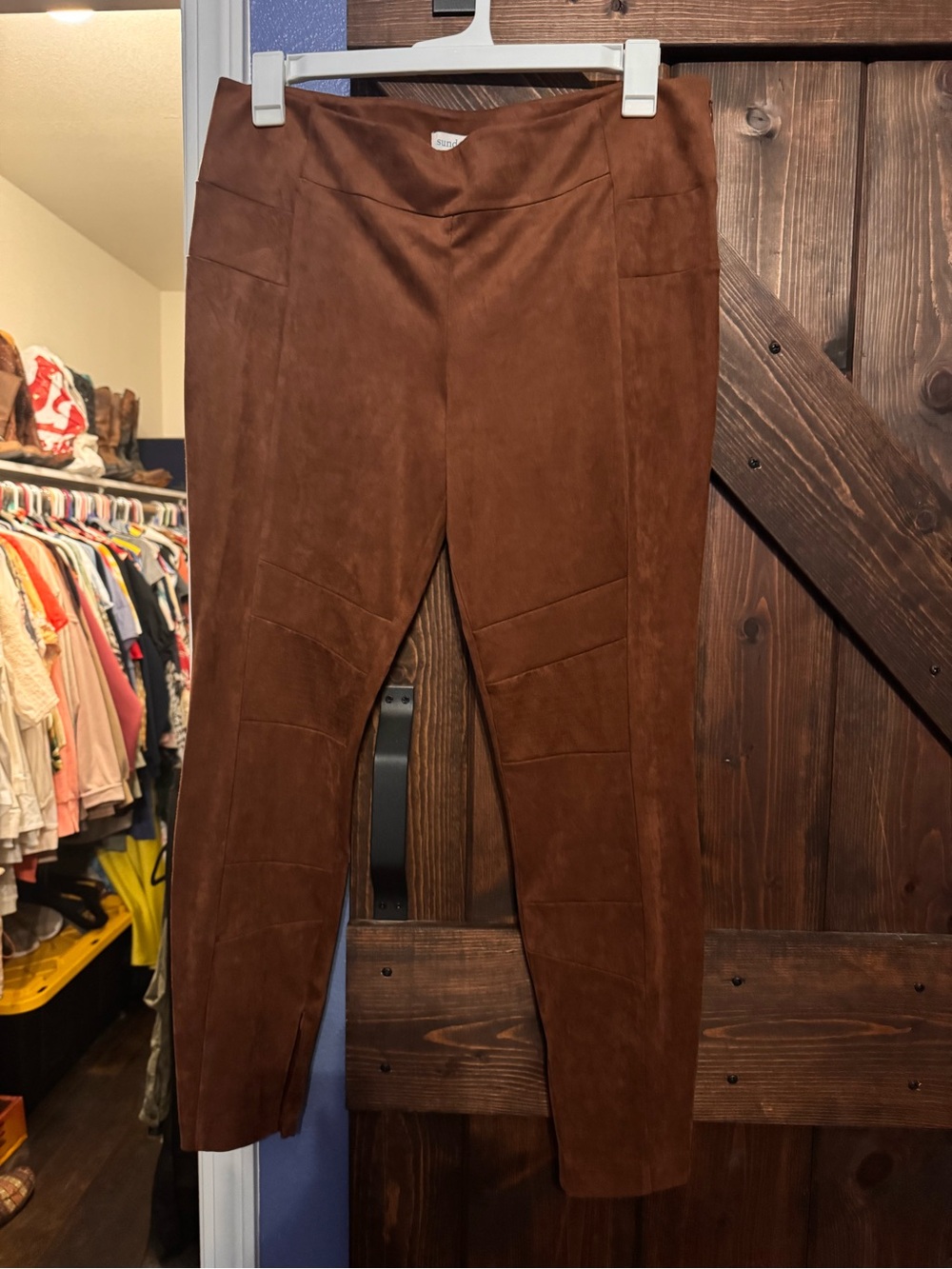 Sundance Cropped Faux Suede Leggings in Chestnut Brown